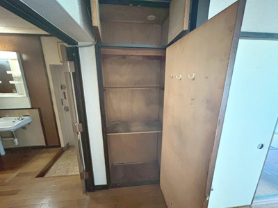 【収納】 | 新金岡第六次住宅１０棟 | 室内収納が充実しています。細々としたものもすっきり収納できます。