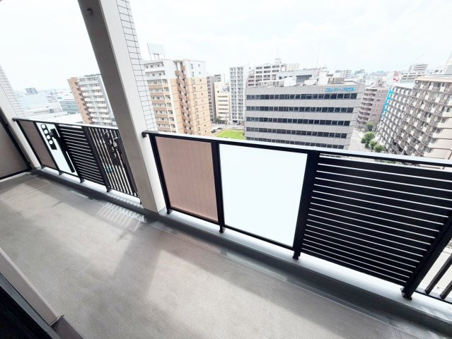 吹田市広芝町の賃貸マンションのバルコニー