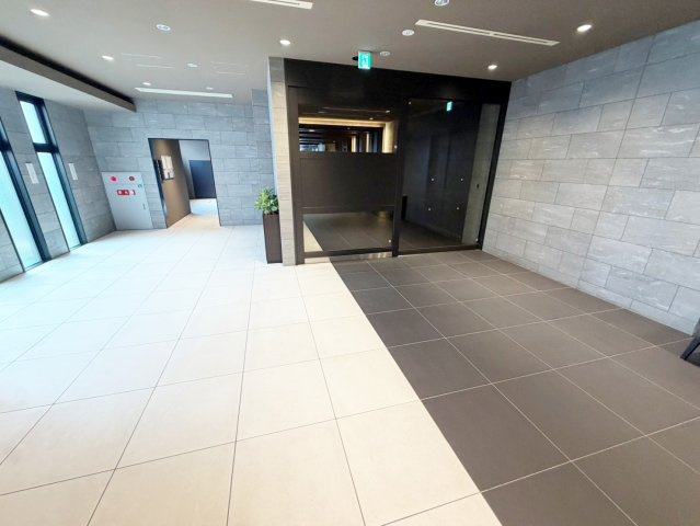 吹田市広芝町の賃貸マンションのロビー