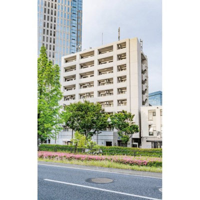 【外観】 | エクセリア中野坂上 | 鉄筋コンクリート造のがっちりとした建物。