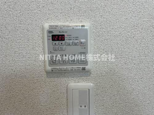 シャーメゾン　ベルヒルズの洗面所|浴室乾燥設備です◇