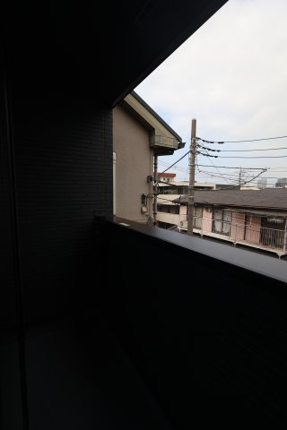 《仲介手数料無料》南区南浦和２丁目6-17新築一戸建てミラスモのバルコニー