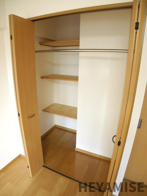 ブランドール大井手の収納|※同物件の反転間取りのお部屋写真です※