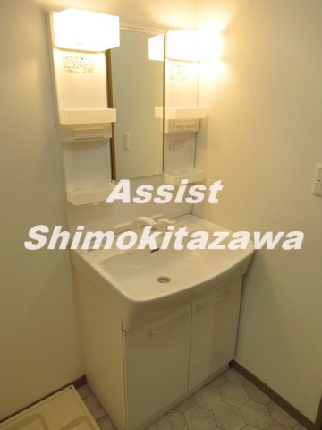 コートセカンドステージの洗面所