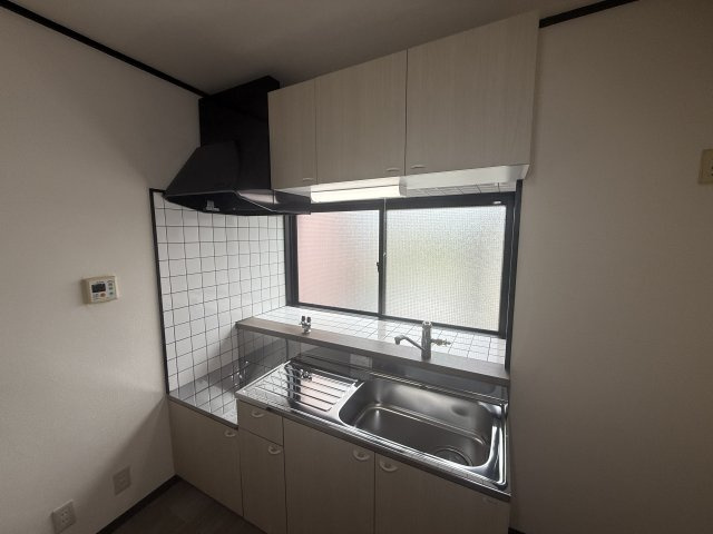 橋本市野の賃貸マンションのキッチン