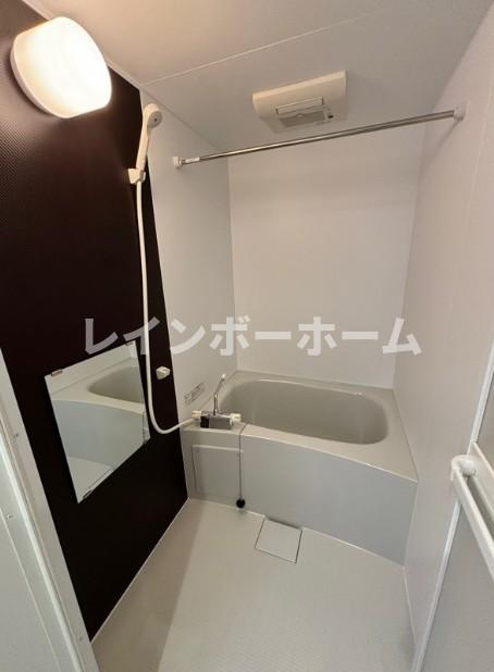 特典：仲介手数料が無料です!!の浴室