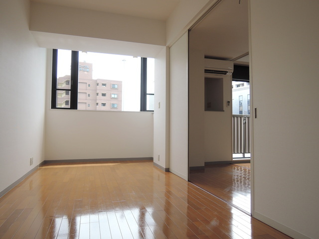サニーコート２９の居間・リビング|★明るいお部屋です★