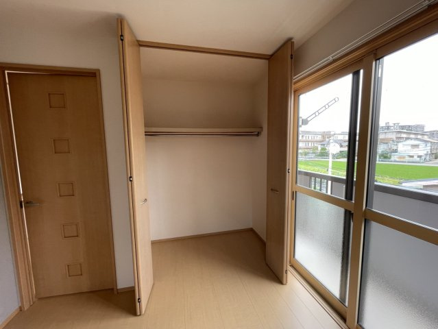 村山戸建借家A棟の内装