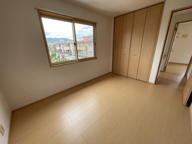 村山戸建借家A棟の居間・リビング