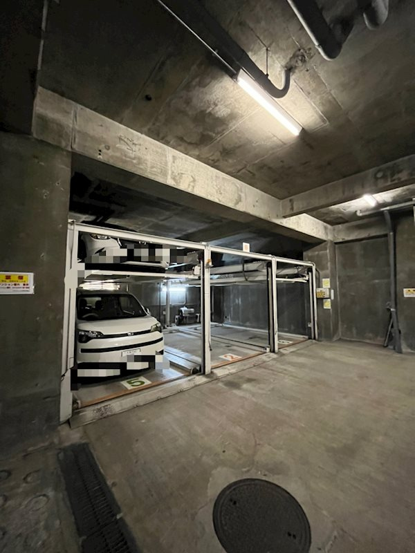 ライオンズマンション大手前第2の駐車場
