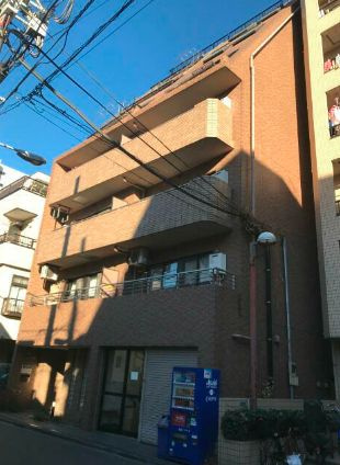 ラフィーネカワムラ