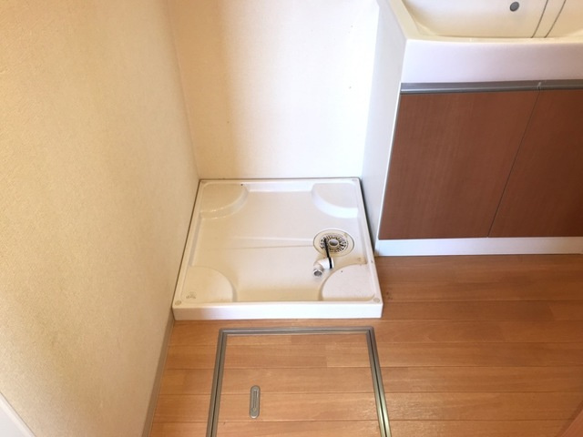 ガーデンパレスの洗面所|洗濯機置場