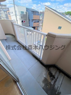 【バルコニー】 | 　奥野マンション | 広々としたバルコニーです