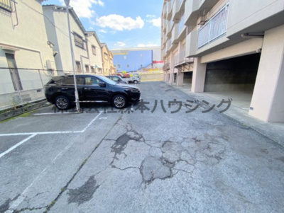 【駐車場】 | 　奥野マンション | 駐車スペースもあります