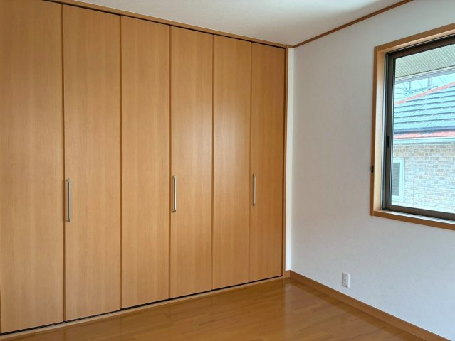 大津市池の里の洋室