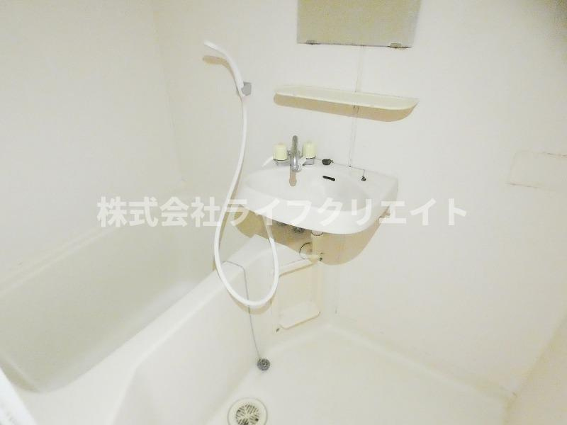 リエス万願寺の浴室