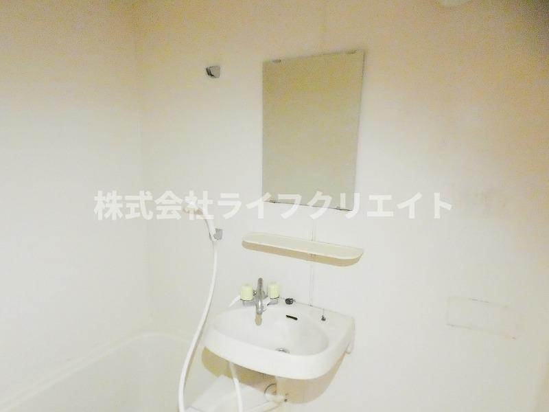 リエス万願寺の洗面所