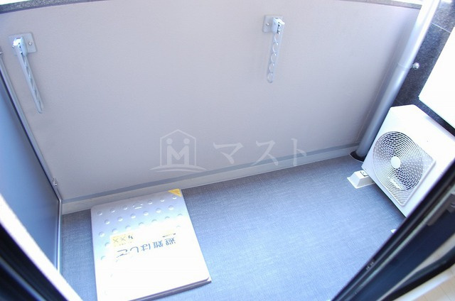 エスライズ東本町のバルコニー