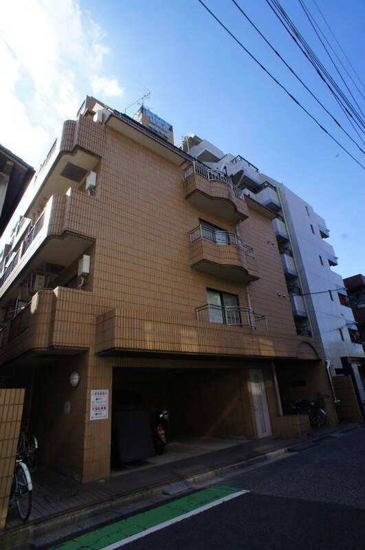 シャロン西川口の外観
