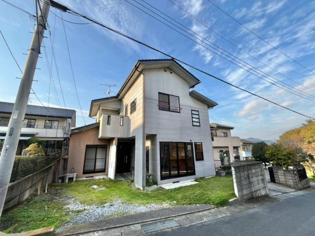 【外観】 | 渋川市金井　中古住宅 | リフォーム済です！
お気軽にお問い合わせください♪