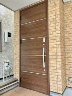 山王3丁目戸建の玄関
