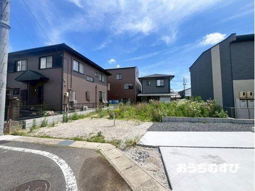 尾張旭市印場元町1期(残1棟)の前面道路含む現地写真
