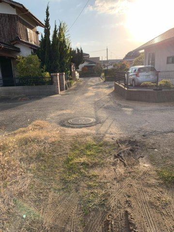 宇部市亀浦2丁目の外観|入口接道