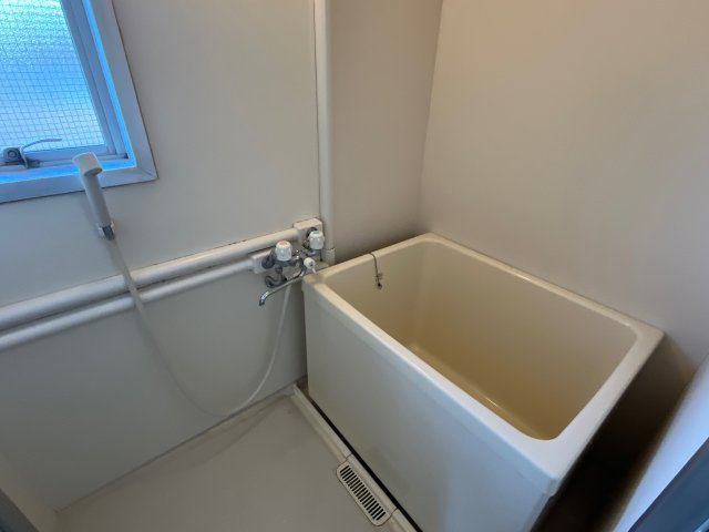 中村ハイツの浴室