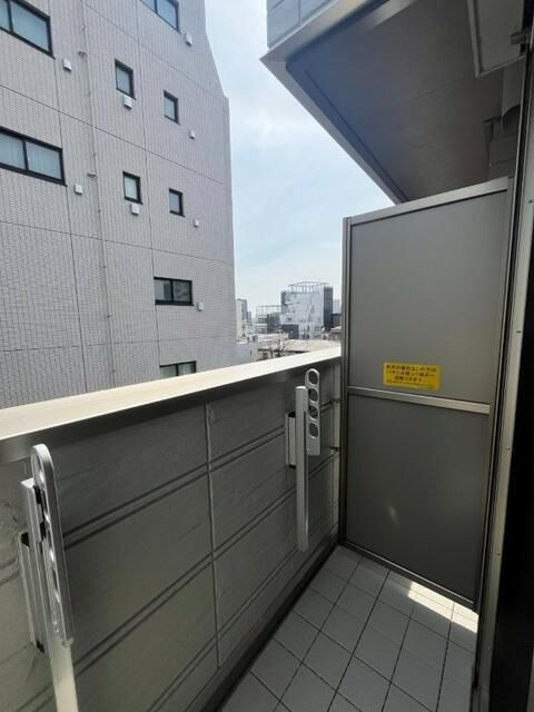 アローマ王子本町のバルコニー