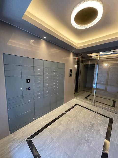 アローマ王子本町のロビー