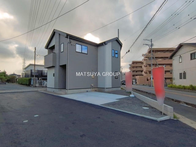 岡崎市中島町1期　3号棟の前面道路含む現地写真