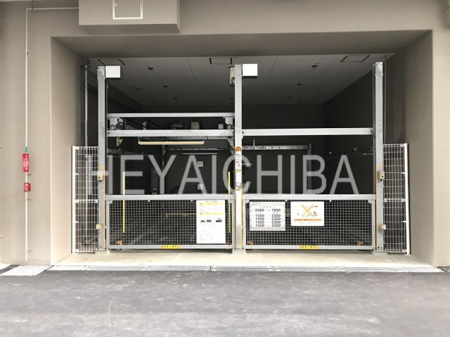 BLESS蔵前の駐車場