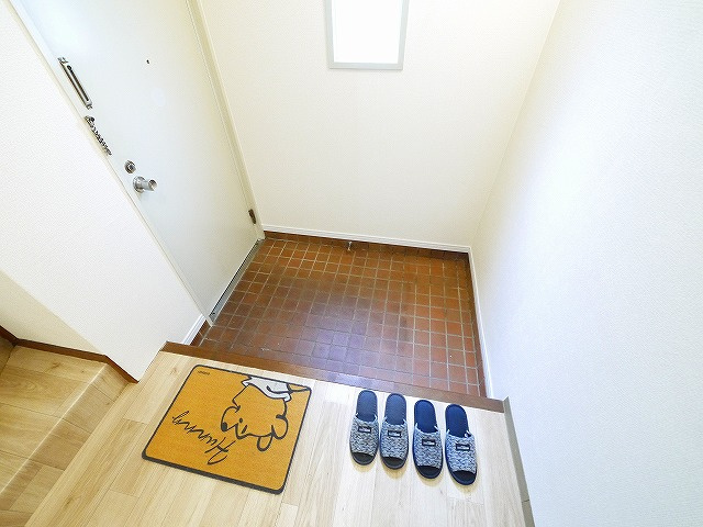 帝塚山北タウンハウスの玄関