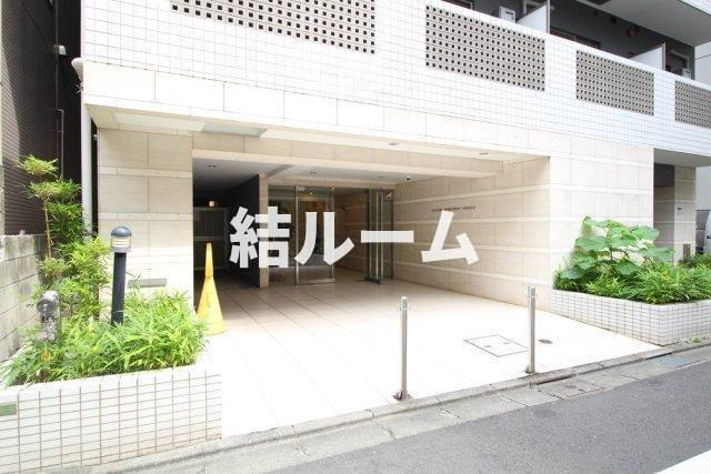 文京区本郷２丁目の賃貸マンションのエントランス