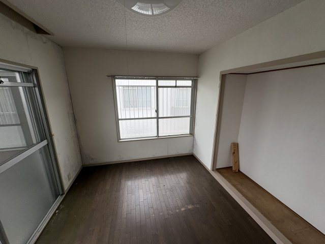 長丘ハイツ5号棟の洋室|洋室です