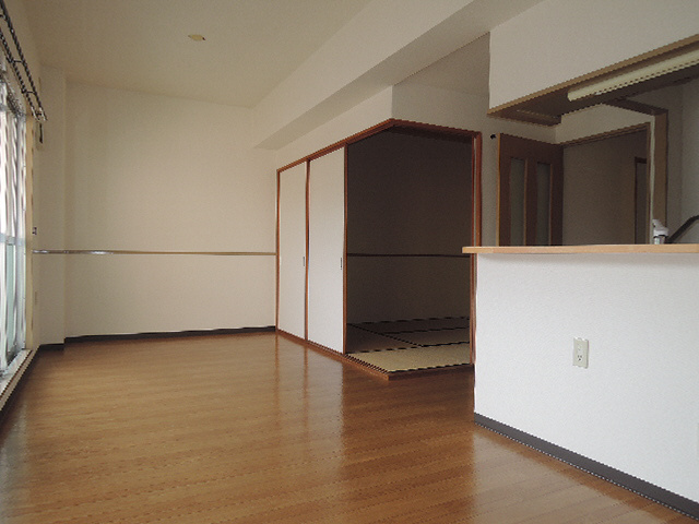 高岡中村コーポⅡの洋室