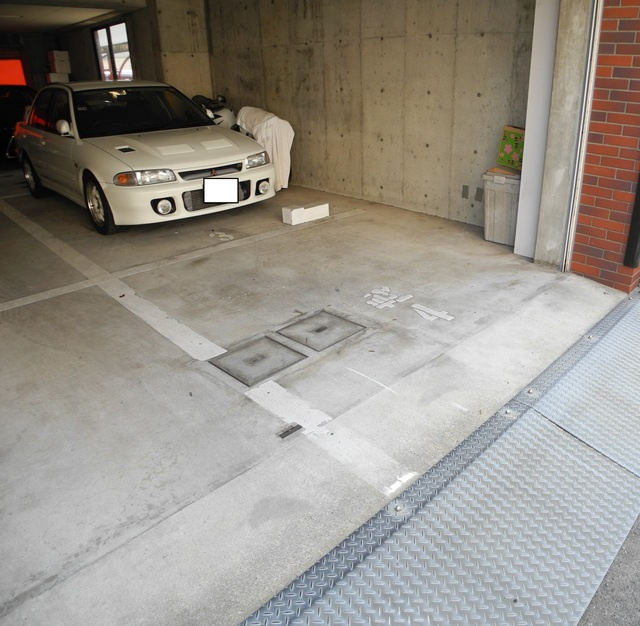 アメニティプレイスKOYANAGIの駐車場