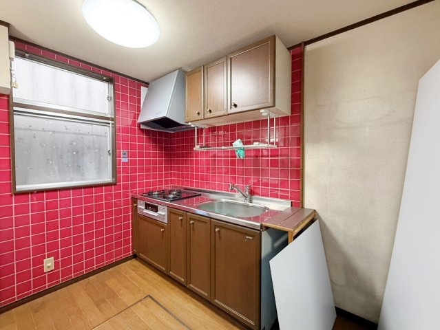 泉大津市二田町3丁目　中古戸建のキッチン