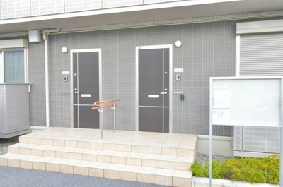 【エントランス】 | ロイヤルテラス