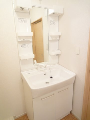 ヴェルーデの洗面所|コンパクトで使いやすい洗面所