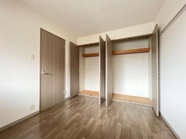 エスポア２３２の内装|洋室