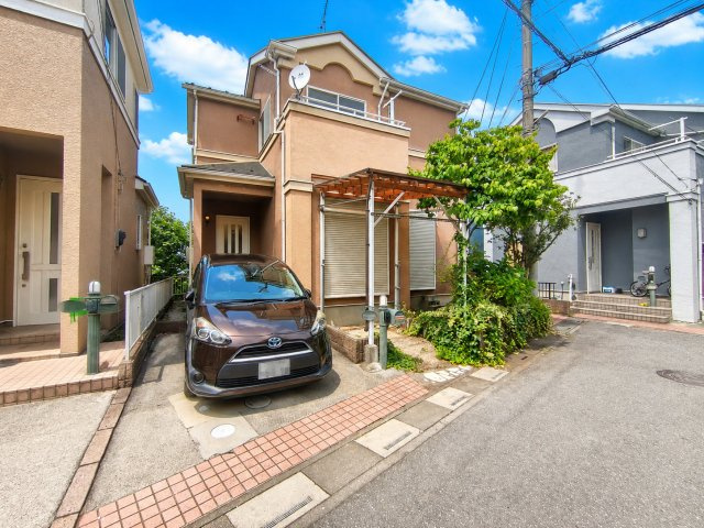 吉川市八子新田　中古戸建