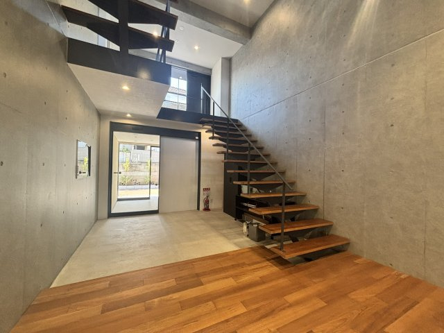 世田谷区千歳台２丁目の賃貸マンションのロビー