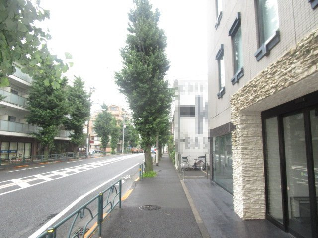 狛江市東和泉２丁目の店舗一部の周辺