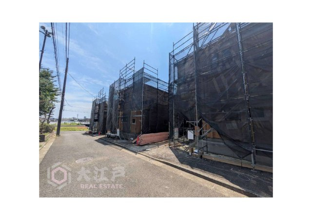 練馬区大泉町１丁目全５棟新築戸建　長期優良認定住宅の前面道路含む現地写真