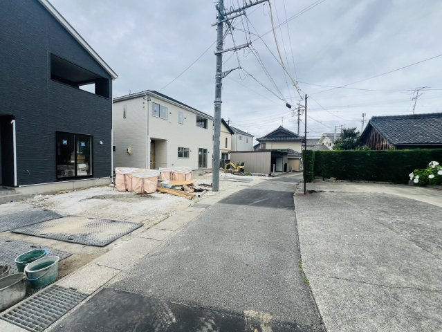 東浦町生路門田31番8の一部『仲介手数料無料』新築一戸建て・建売の前面道路含む現地写真
