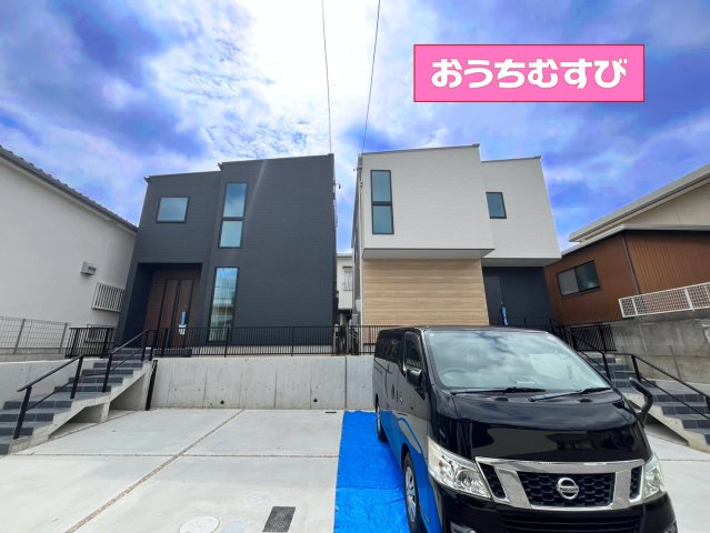 尾張旭市南新町白山2期(全2棟)の駐車場