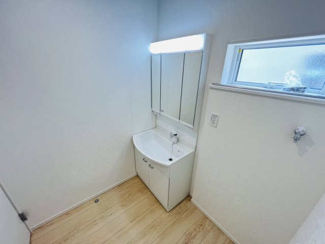 東浦町生路門田31番8の一部『仲介手数料無料』新築一戸建て・建売の独立洗面台