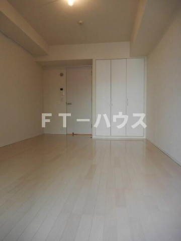 パークアクシス西船橋本郷町の居間・リビング