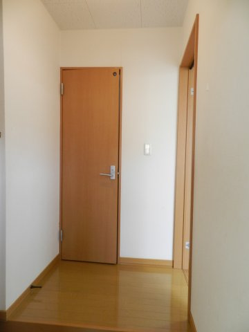 大昭寿ハイツの玄関